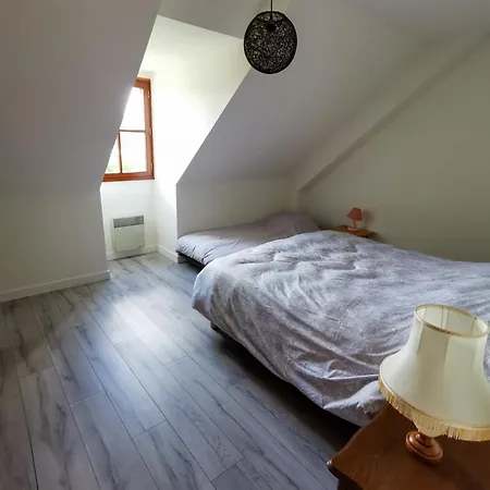 Vakantiehuis Avec Vue Panoramique Aux Portes De La Foret De Sille Mont-Saint-Jean (Sarthe)