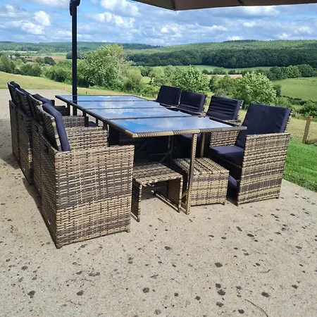 Avec Vue Panoramique, Ideal Pour Un Weekend ! Mont-Saint-Jean (Sarthe)