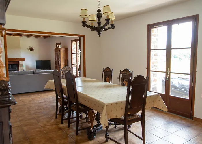 Avec Vue Panoramique, Ideal Pour Un Weekend ! Mont-Saint-Jean (Sarthe)