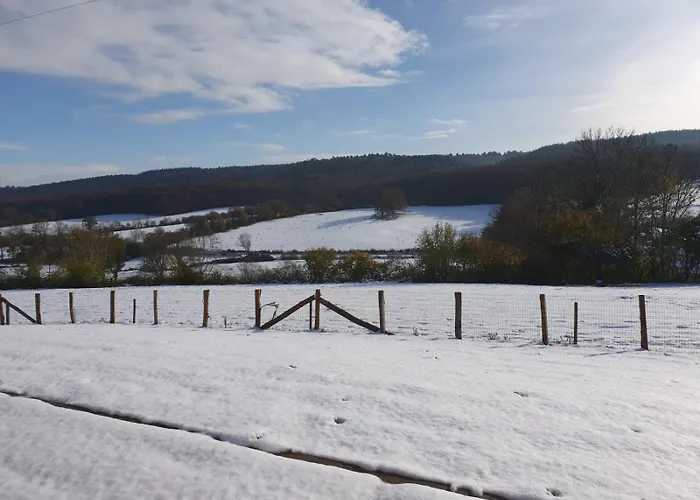 Avec Vue Panoramique, Ideal Pour Un Weekend ! Feriehus Mont-Saint-Jean (Sarthe)